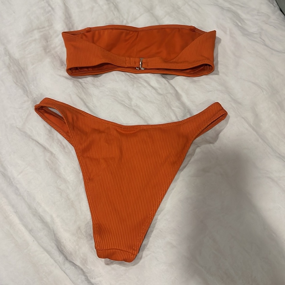 Rusty orange bikini - Picture 2 of 2